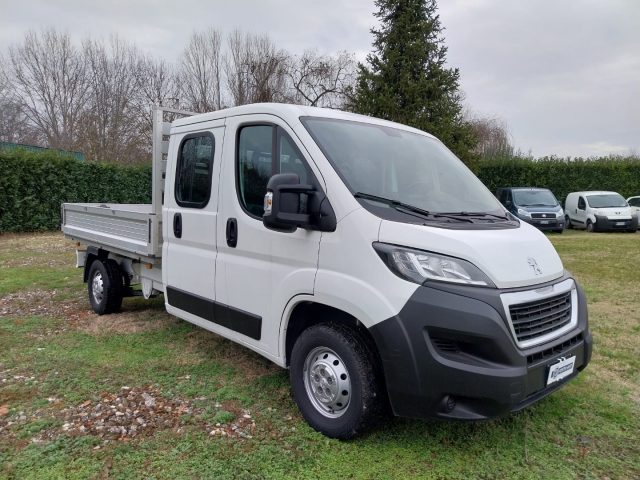 PEUGEOT Boxer usata, con Airbag