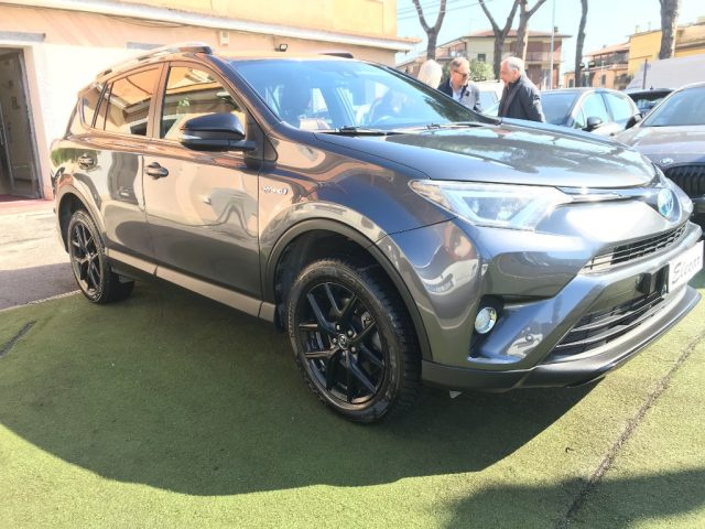 TOYOTA RAV 4 MY23 usata, con ABS