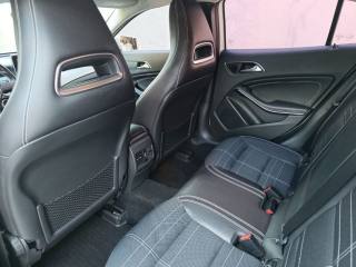 MERCEDES-BENZ GLA 200 usata, con Kit antipanne