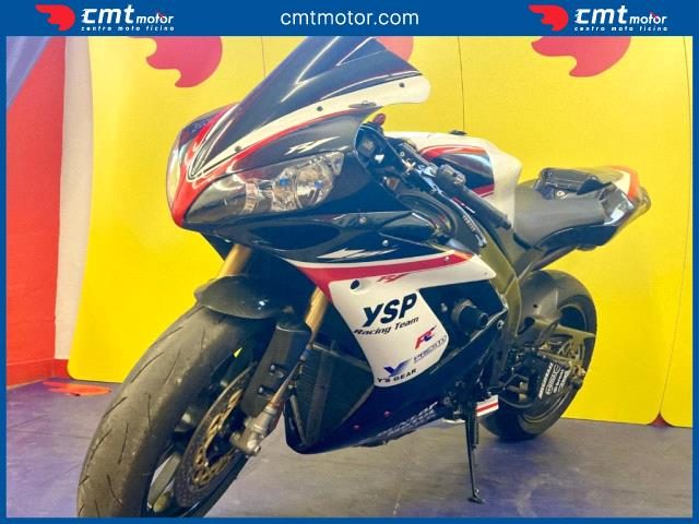 YAMAHA YZF R1 usata 1