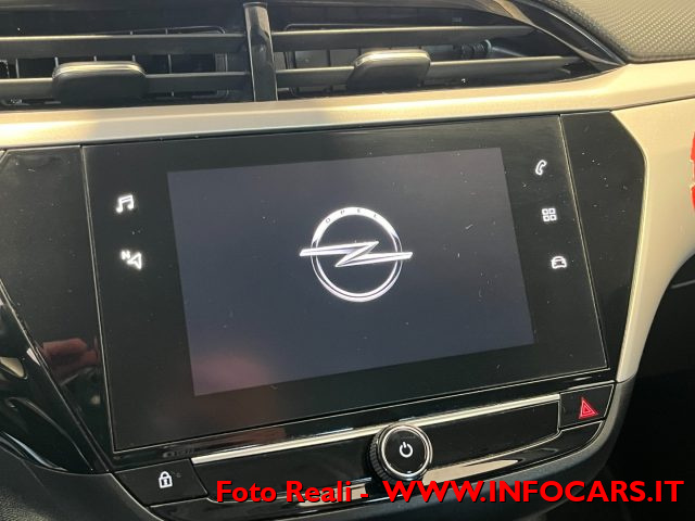 OPEL Corsa usata, con USB