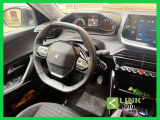PEUGEOT 2008 usata, con Sensori di parcheggio posteriori