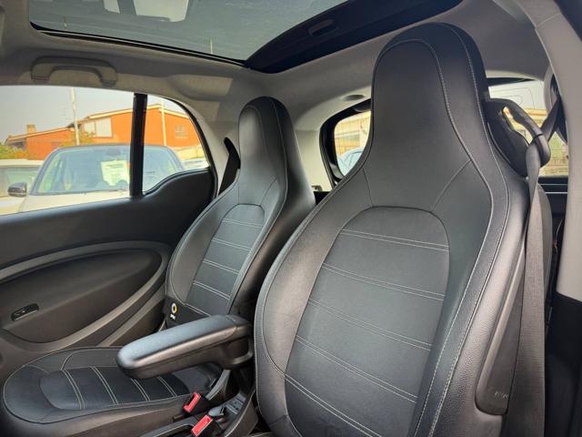 SMART ForTwo usata, con Volante multifunzione