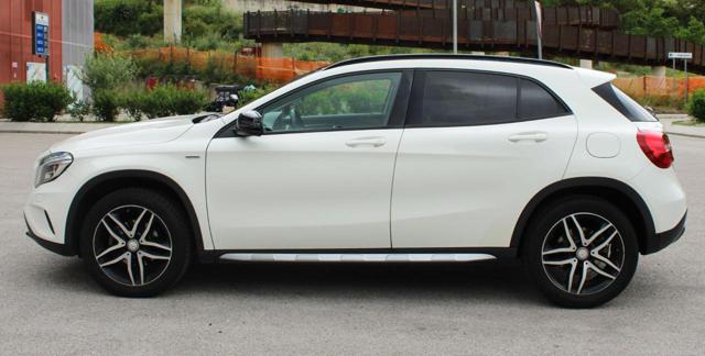 MERCEDES-BENZ GLA 200 usata, con Airbag