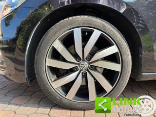 VOLKSWAGEN Touran usata, con Volante multifunzione