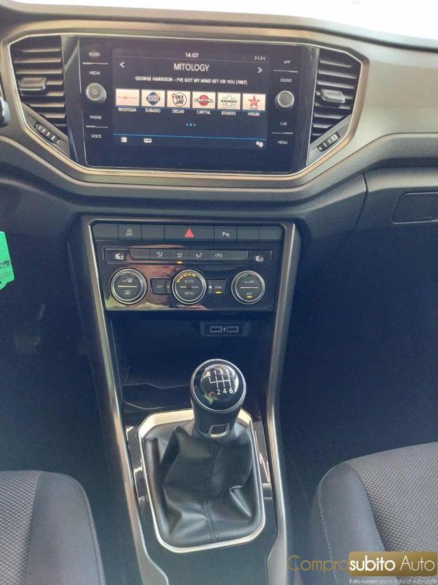 VOLKSWAGEN T-Roc usata 25