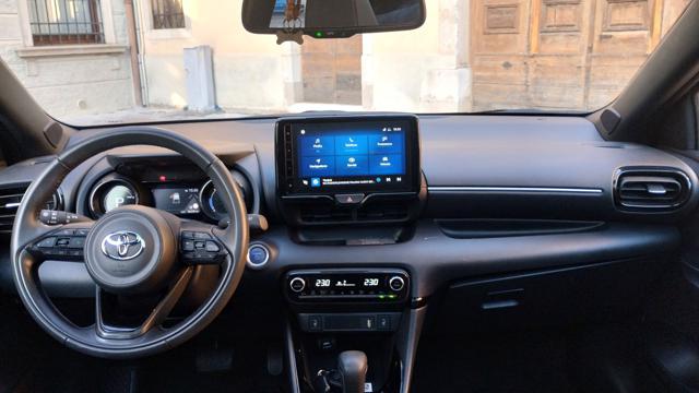 TOYOTA Yaris usata, con Touch screen
