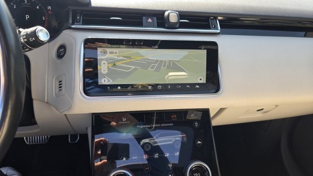 LAND ROVER Range Rover Velar usata, con Volante multifunzione