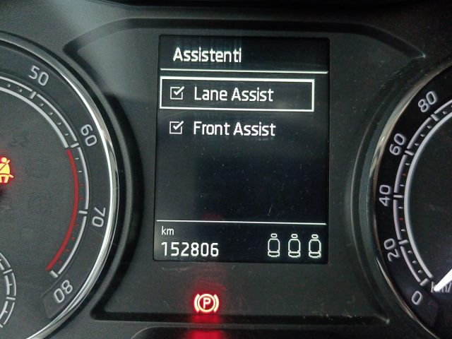 SKODA Kamiq usata, con Sedile posteriore sdoppiato