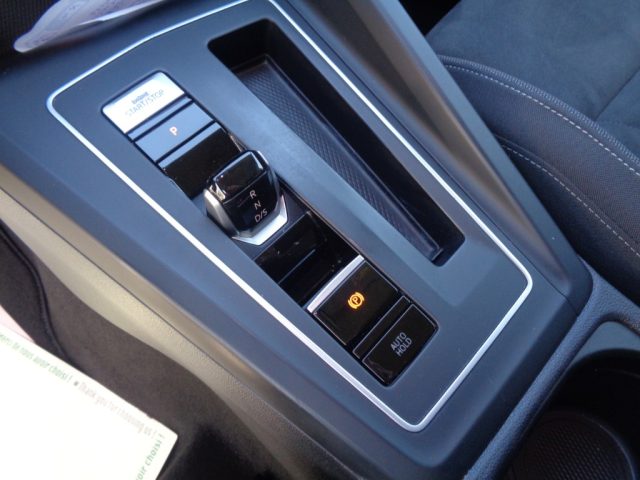 VOLKSWAGEN Golf usata, con Cronologia tagliandi