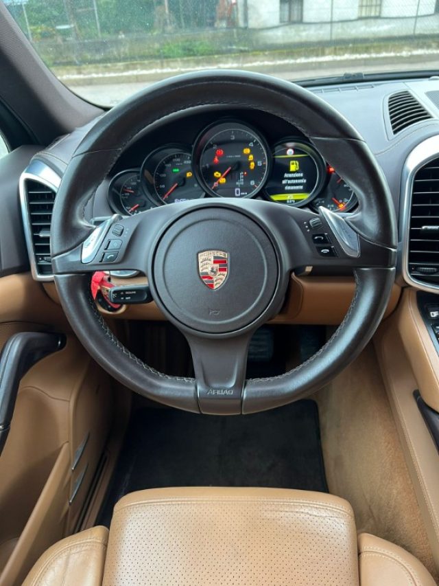 PORSCHE Cayenne usata, con Interni in pelle