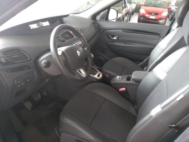 RENAULT Scenic usata, con Controllo automatico clima