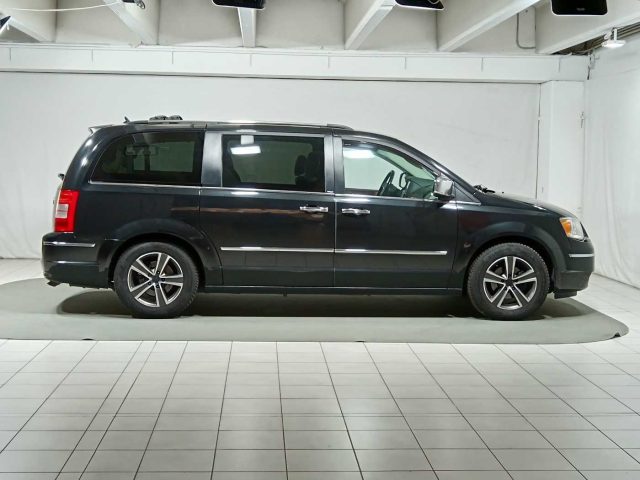 CHRYSLER Grand Voyager usata, con Autoradio