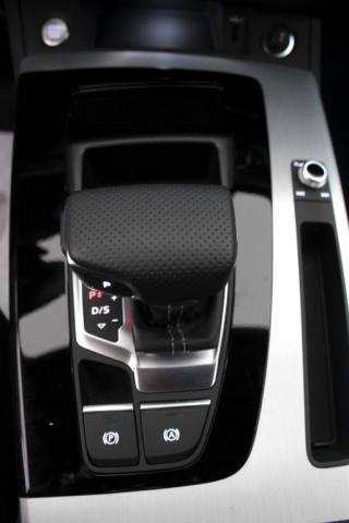 AUDI Q5 usata, con Autoradio