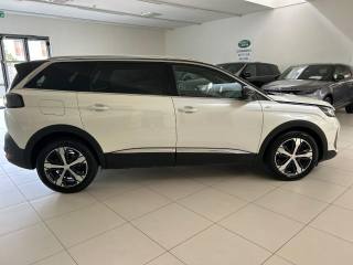 PEUGEOT 5008 usata, con Cerchi in lega