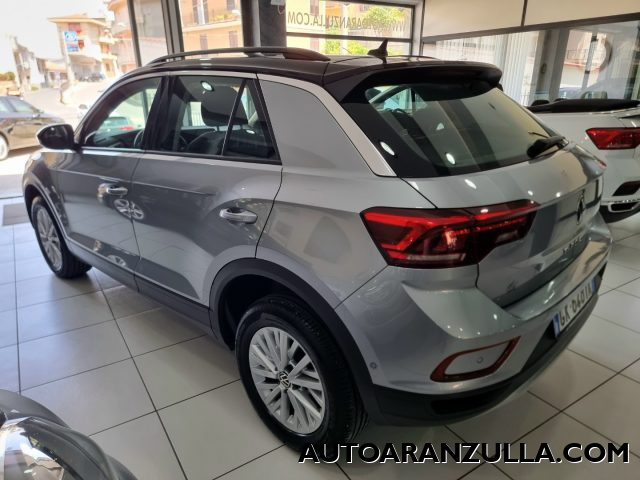 VOLKSWAGEN T-Roc usata, con Autoradio