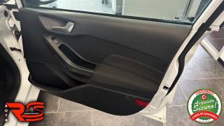 FORD Fiesta usata, con USB
