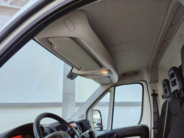 PEUGEOT Boxer usata, con Vivavoce