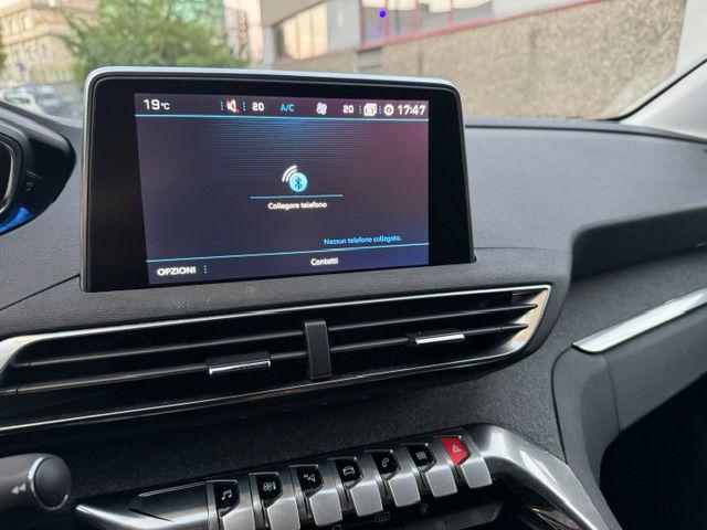 PEUGEOT 5008 usata, con Climatizzatore