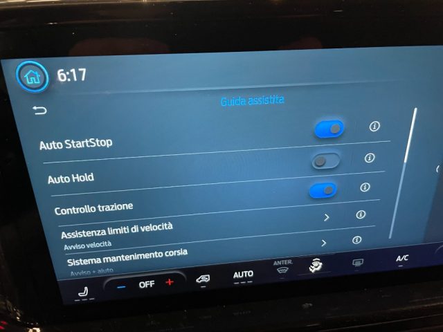 FORD Tourneo Custom usata, con Frenata d