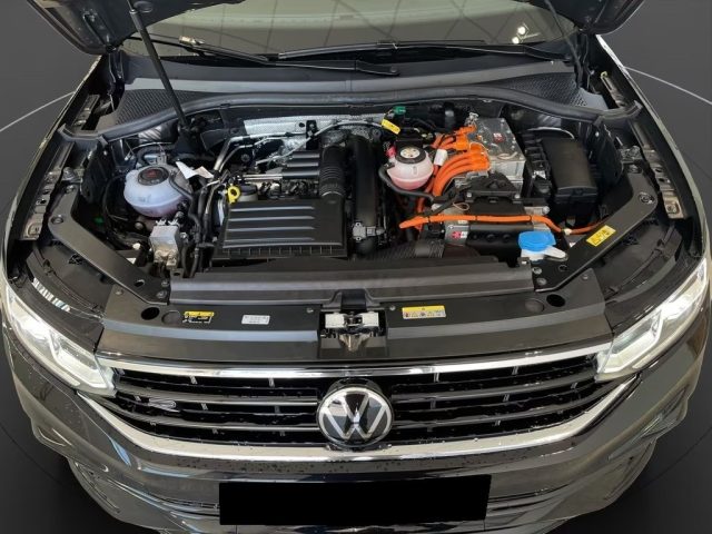 VOLKSWAGEN Tiguan usata, con Sedili riscaldati