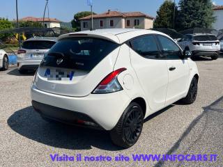 LANCIA Ypsilon usata, con Airbag