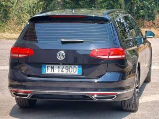 VOLKSWAGEN Passat Variant usata, con Autoradio