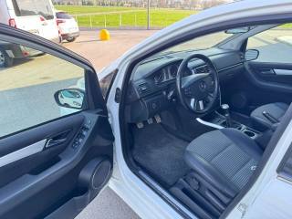 MERCEDES-BENZ B 180 usata, con Bracciolo