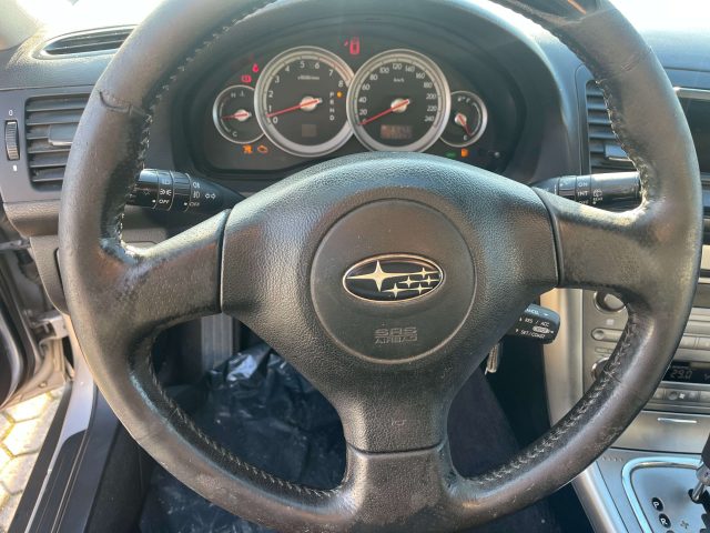 SUBARU OUTBACK usata, con Controllo trazione