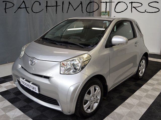 TOYOTA iQ usata, con ABS