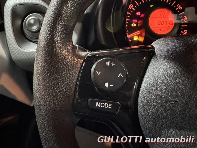 PEUGEOT 108 usata, con Apple CarPlay