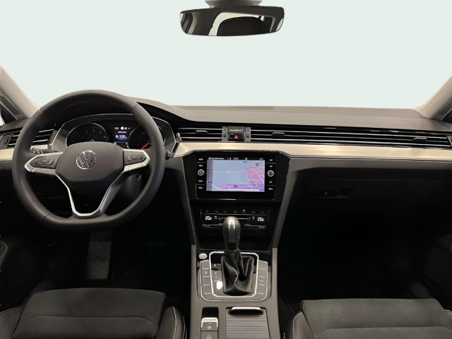 VOLKSWAGEN Passat Variant usata, con Cerchi in lega