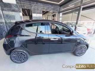 LANCIA Ypsilon usata, con ESP