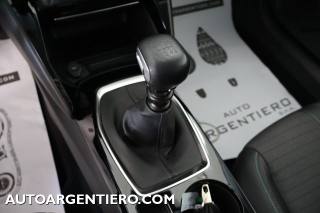 PEUGEOT 208 usata, con USB