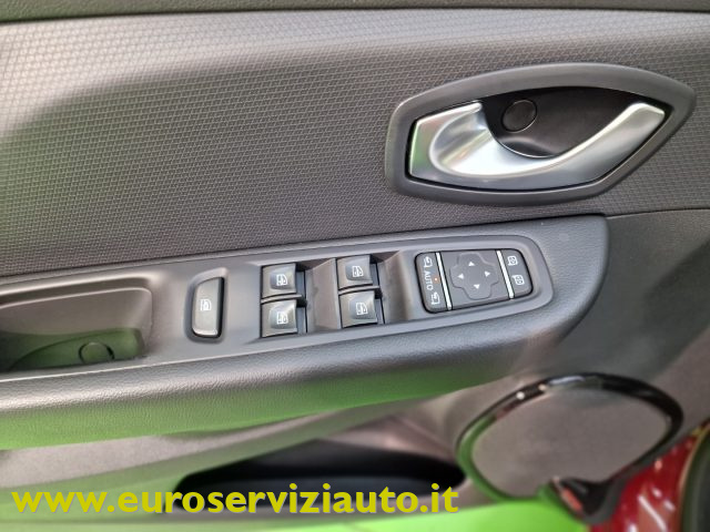 RENAULT Clio usata, con Sound system
