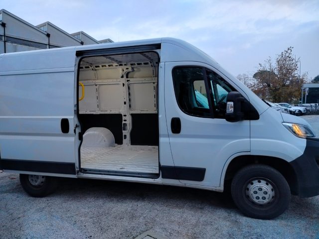OPEL Movano usata, con Autoradio digitale