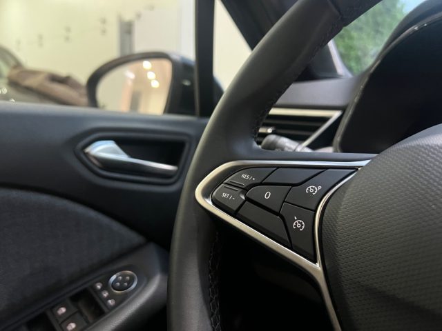 RENAULT Clio usata, con Cruise Control