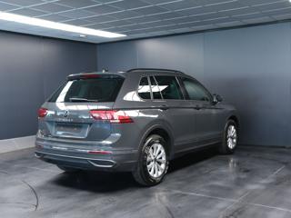 VOLKSWAGEN Tiguan usata, con Airbag laterali