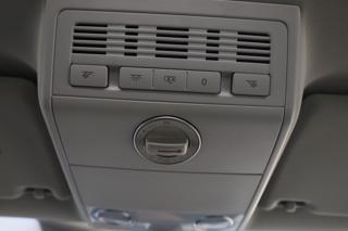 VOLKSWAGEN Caravelle usata, con Vivavoce