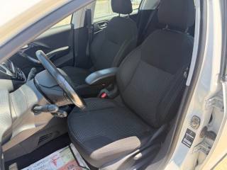 PEUGEOT 208 usata, con Specchietti laterali elettrici