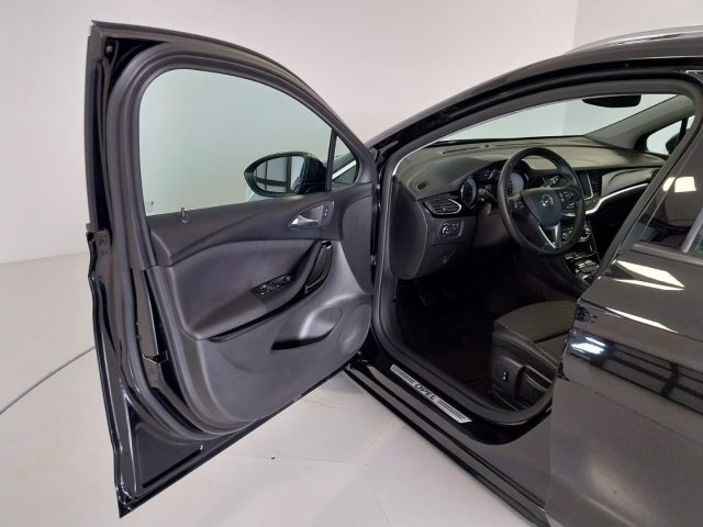 OPEL Astra usata, con Fendinebbia