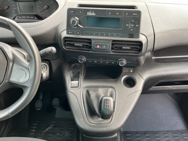 PEUGEOT Partner usata, con Autoradio digitale
