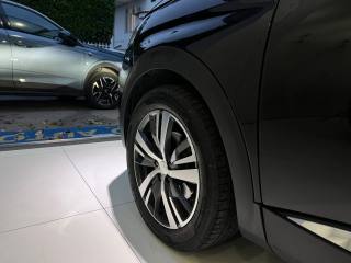 PEUGEOT 3008 usata, con Luci diurne LED