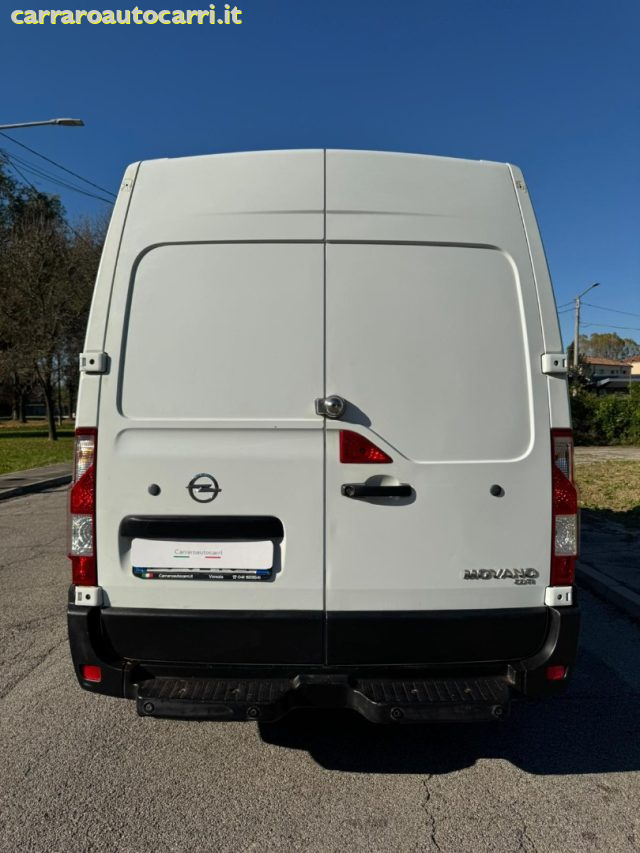 OPEL Movano usata, con Autoradio
