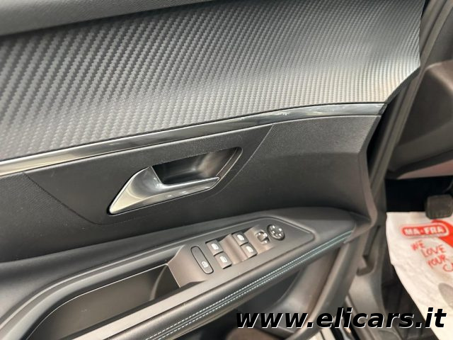 PEUGEOT 3008 usata, con Park Distance Control