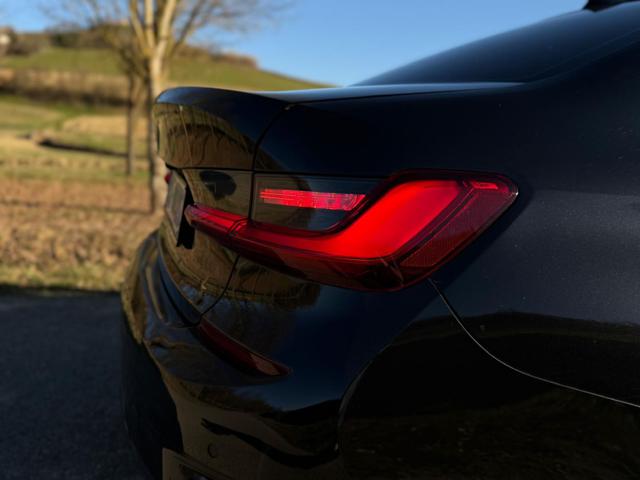 BMW 320 usata, con Sensori di parcheggio posteriori