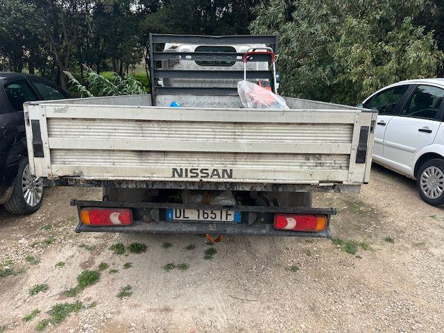 NISSAN usata 1
