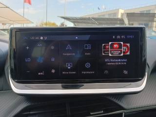 PEUGEOT 208 usata, con Sedile posteriore sdoppiato