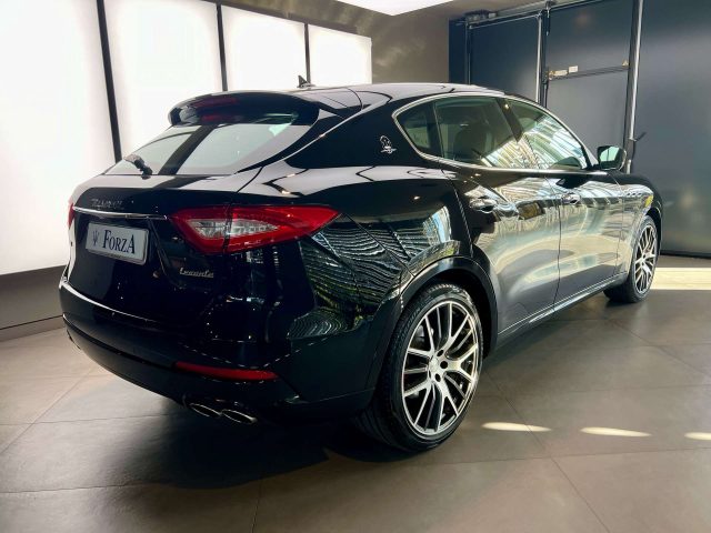 MASERATI Levante usata, con Controllo trazione