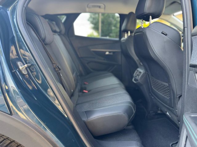 PEUGEOT 3008 usata, con Sistema di navigazione